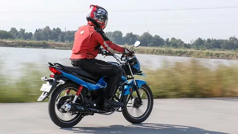 Hero Splendor iSmart 110 Action Image - BikeWale