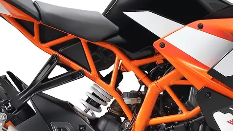 KTM RC 390 [2020] Rear Suspension Image - BikeWale