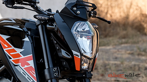 KTM 200 Duke [2021] Headlamp Image - BikeWale