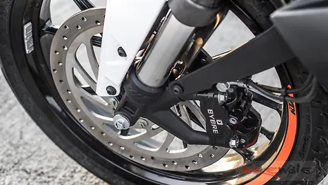 KTM 250 Duke [2021] Brakes Image - BikeWale