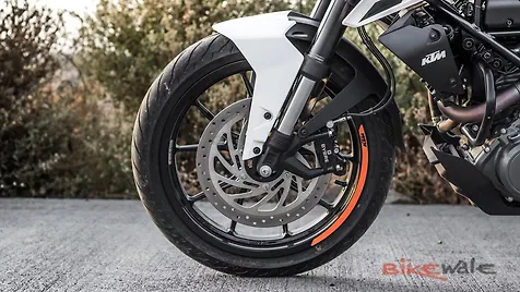 KTM 250 Duke [2021] Wheels-Tyres Image - BikeWale