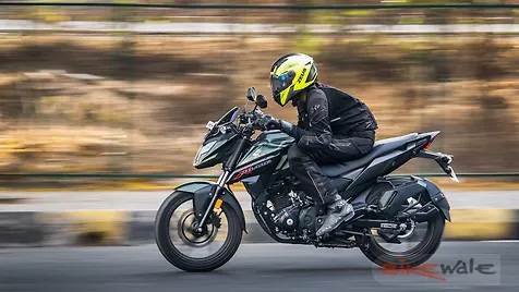 hero x blade bike price