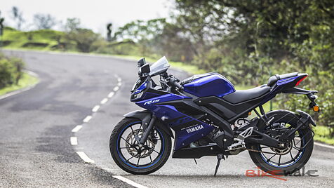 Images of Yamaha YZF R15 V3 | Photos of YZF R15 V3 - BikeWale