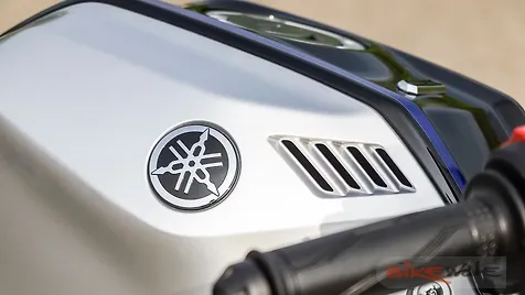 r15 v2 fuel tank price