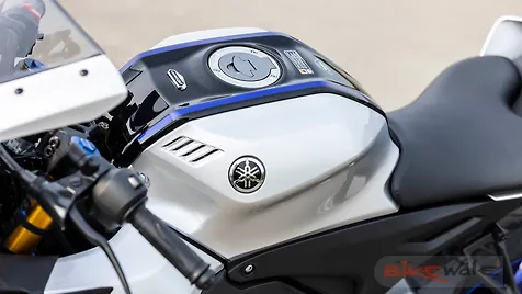 r15s petrol tank price