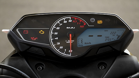 Bajaj Pulsar N250 TFT / Instrument Cluster Image - BikeWale