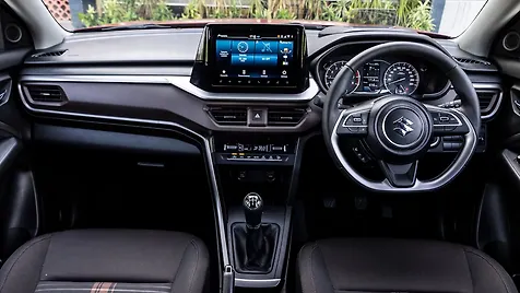 maruti-suzuki-brezza-interior-dashboard