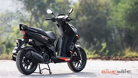 Aprilia SR 160 Right Side View