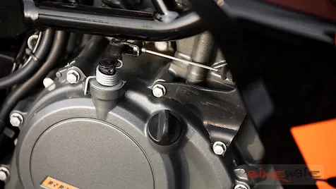 KTM RC 200 Engine From Right Image - BikeWale