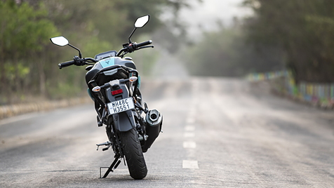 Yamaha MT 15 V2 Rear View Image - BikeWale