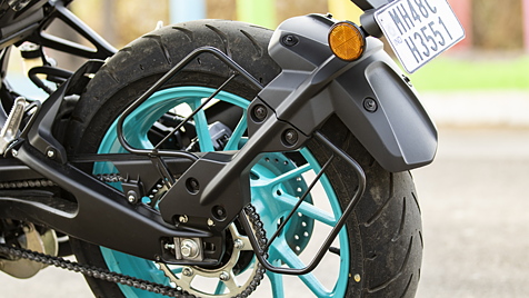 yamaha fz v2 saree guard