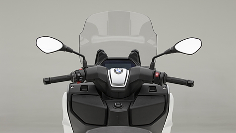 BMW C 400 GT Handlebar Image - BikeWale