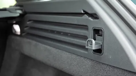 range-rover-sport-interior-bootspace-12v-supply-2
