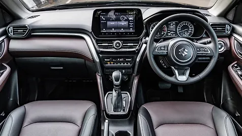 maruti-suzuki-grand-vitara-interior-dashboard