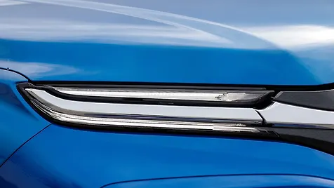 urban-cruiser-hyryder-exterior-daytime-running-lamp-drl