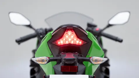 J-TECH Tail Tidy / Fender Eliminator Kit For Kawasaki Z400 & Ninja 400 (2018-2025) – Includes Indicator Mounts