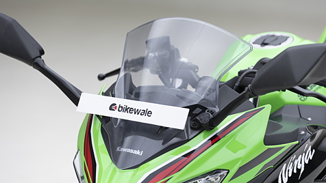 Kawasaki Ninja 400 Visor Image - BikeWale