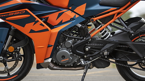 KTM RC 390 Engine From Left Image - BikeWale