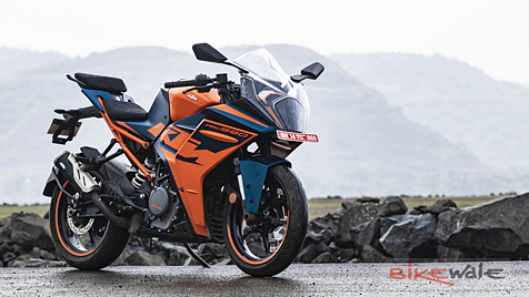 KTM RC 390 Right Front Three Quarter Image - BikeWale