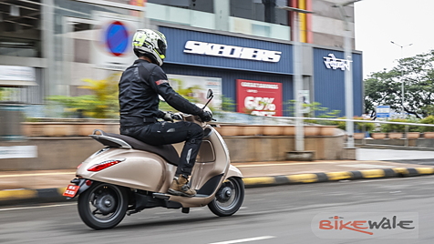 Bajaj Chetak Right Rear Three Quarter Image - BikeWale