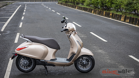 Bajaj Chetak Right Side View Image - BikeWale