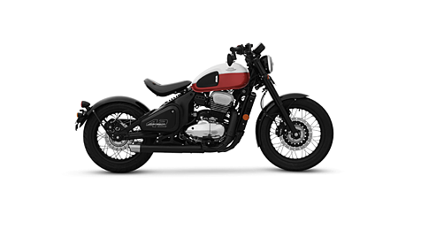 Jawa 42 Bobber Right Side View Image - BikeWale