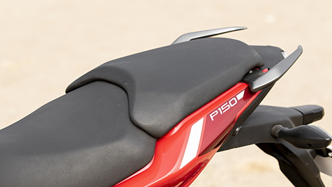 Bajaj Pulsar P150 Pillion Seat Image - BikeWale