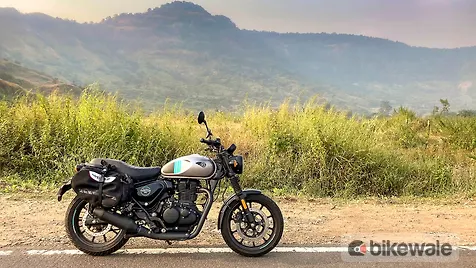 Royal Enfield Hunter 350 [2024] Right Side View