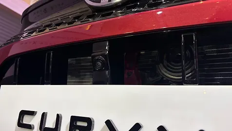 curvv-exterior-grille-2