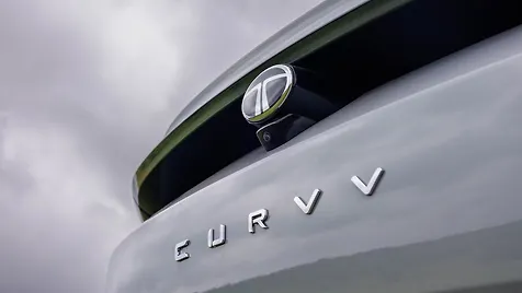 curvv-exterior-rear-badge-2