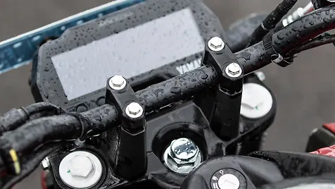 yamaha fzs v2 handlebar