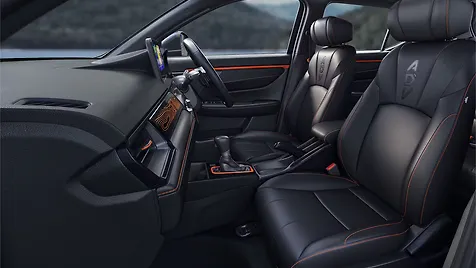 elevate-interior-front-row-seats-3
