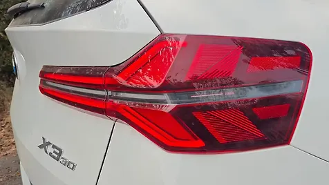x3-exterior-tail-light-tail-lamp