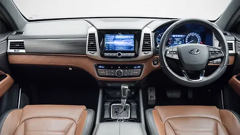 alturas-g4-interior-dashboard-2