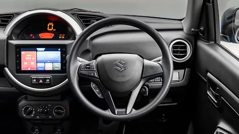 s-presso-interior-steering-wheel-8
