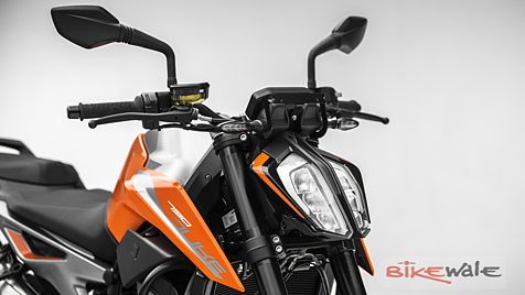 KTM 790 Duke Handlebar Image - BikeWale