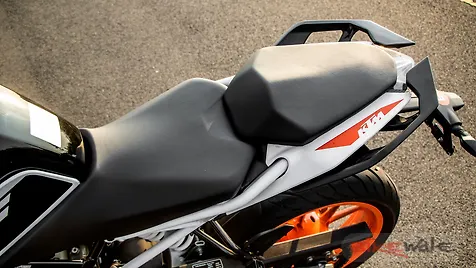 ktm duke 200 front seat price