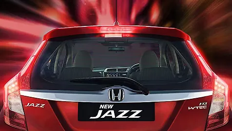 jazz-bs6-exterior-rear-windshield-windscreen