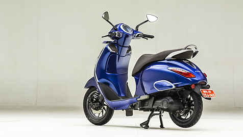 Bajaj Chetak Left Rear Three Quarter Image - BikeWale