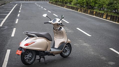 Bajaj Chetak Right Rear Three Quarter Image - BikeWale