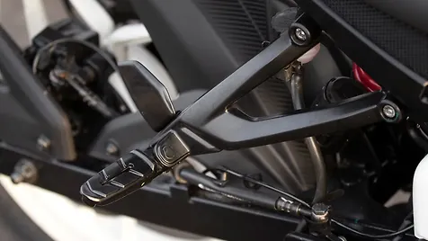 pulsar 200 ns footrest price