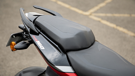 Bajaj Pulsar Ns160 Pillion Seat Image - Bikewale