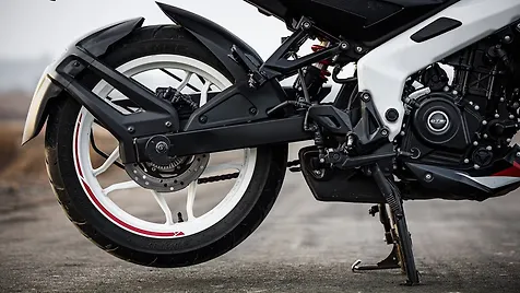 bajaj pulsar alloy wheel price