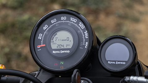 Royal Enfield Scram 411 Odometer Image - BikeWale