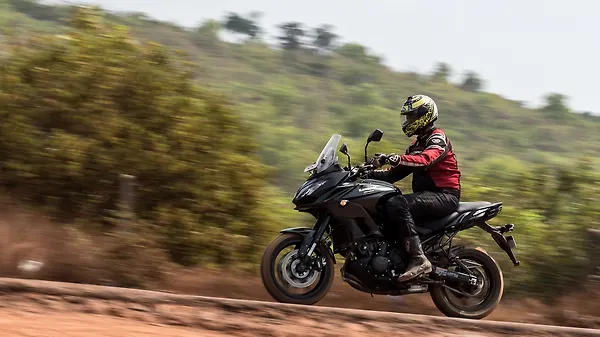 Kawasaki Versys 650 vs Benelli TNT 600GT: Comparison Test