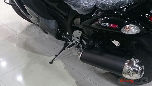 r15 v2 saree guard