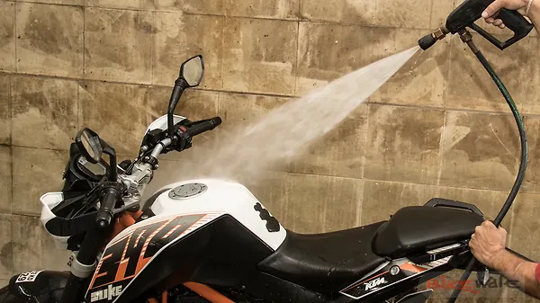 6 basic tips for cleaning your motorcycle - BikeWale