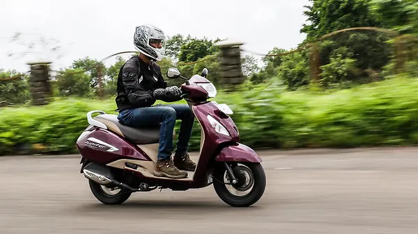 TVS Jupiter MillionR Edition First Ride Review - BikeWale