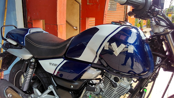 Bajaj deals v15 blue