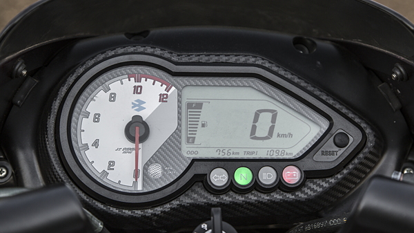 bajaj pulsar digital metre